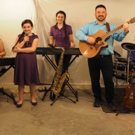 God is Working – Église Évangélique Nouveau Départ